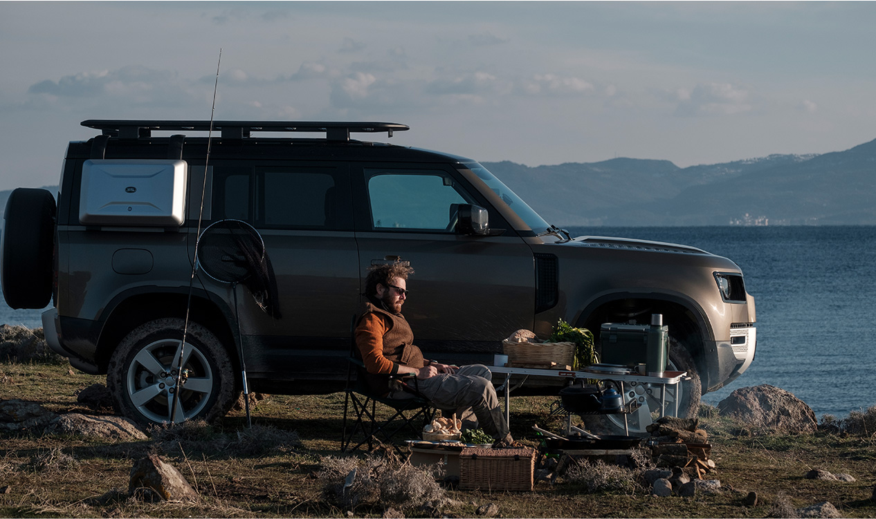 TUTKULARIYLA HAYATLARINA ŞEKiL VERENLER