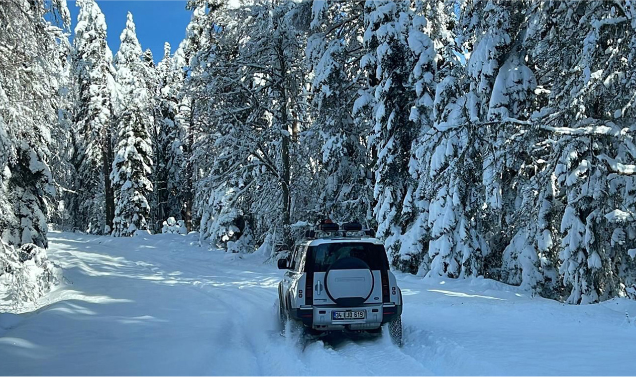 LAND ROVER SİZİ İLHAM VERİCİ HİKAYELERLE BULUŞTURUYOR